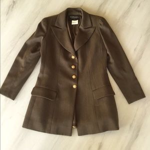 Chanel absolutely gorgeous jacket size 6.